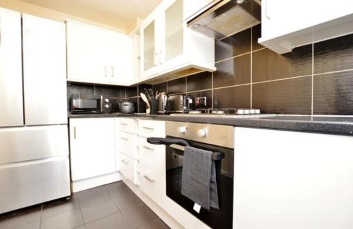 Crown House Villa London Exterior photo